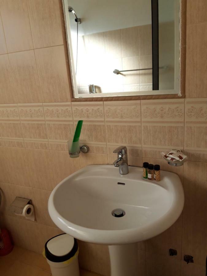 Hotel Primavera Саранда Екстер'єр фото